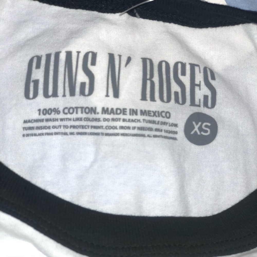 NWT Juniors Guns & Roses Raglan tee - Picture 5 of 6